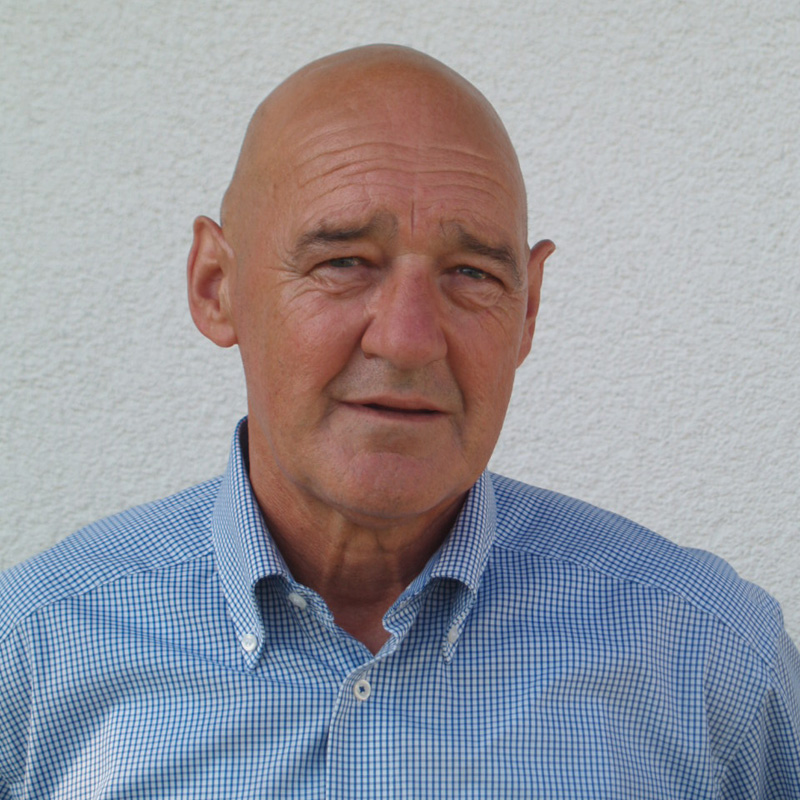  Gnther Hoffmann
